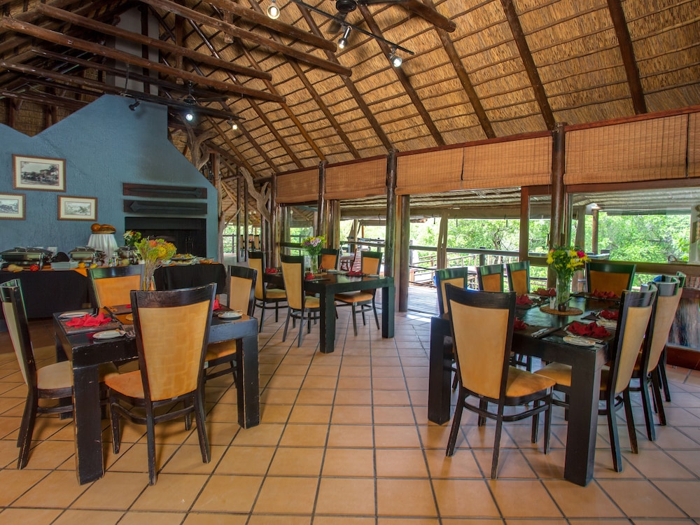 MADIKWE RIVER LODGE 19/42