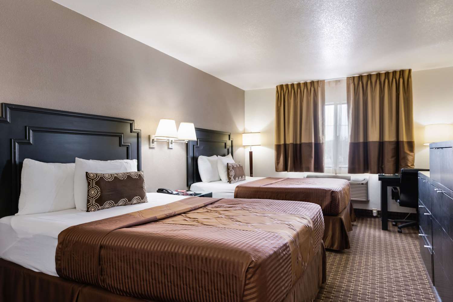 ROOM, 2 QUEEN BEDS