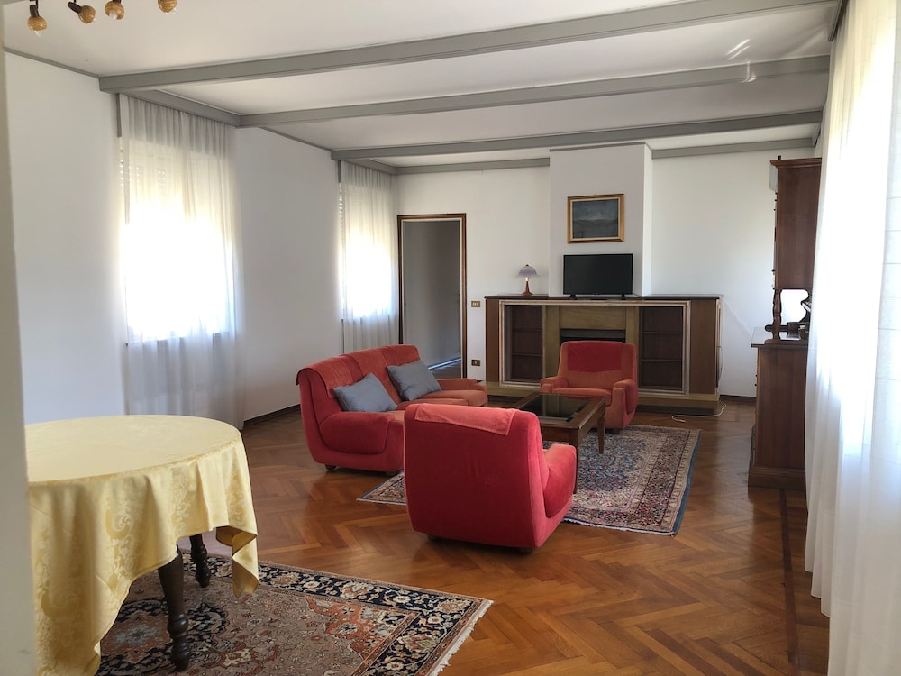Hotel La Fontana 52/76