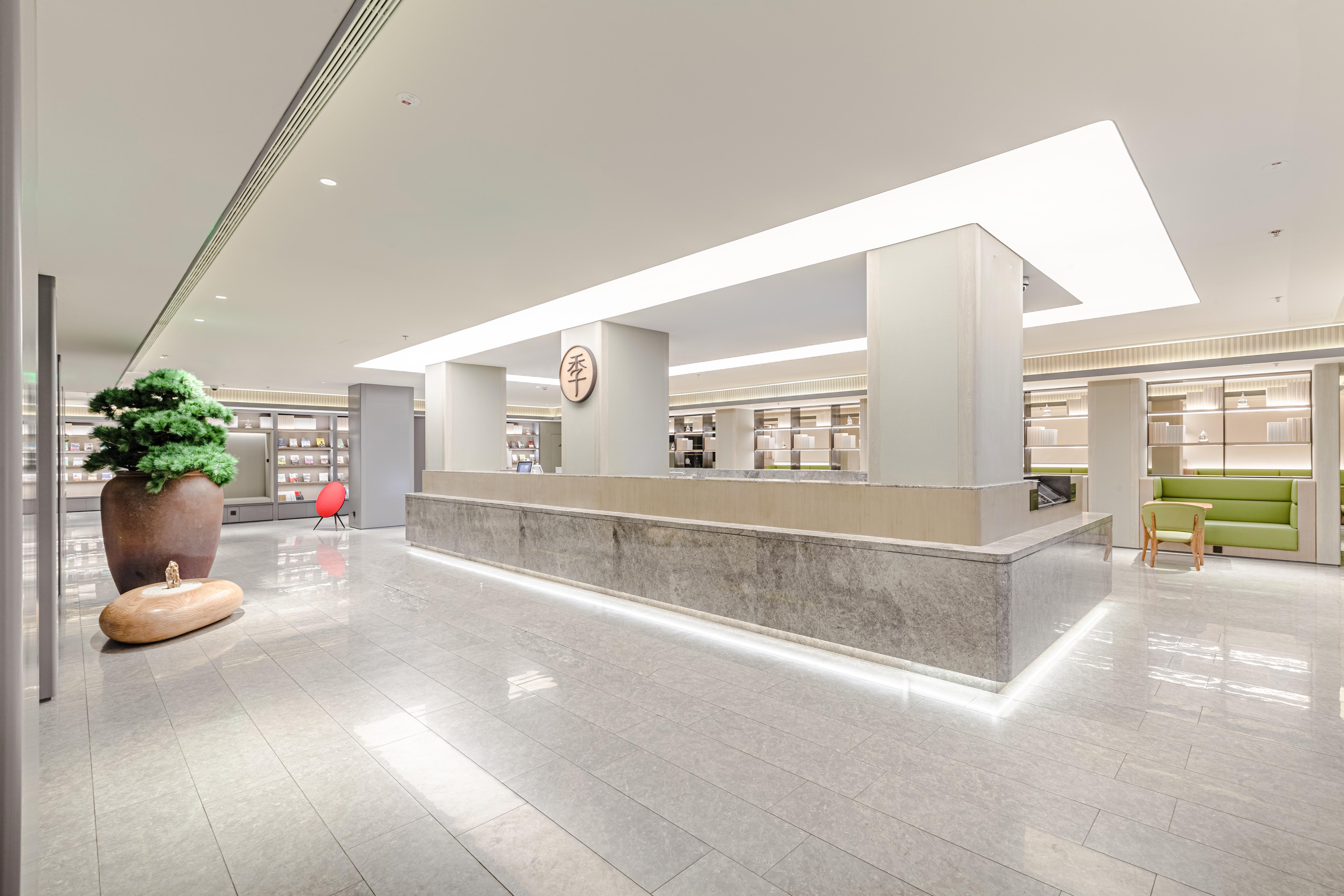 Ji Hotel (Shanghai Lujiabang Road Metro Station) 3/37