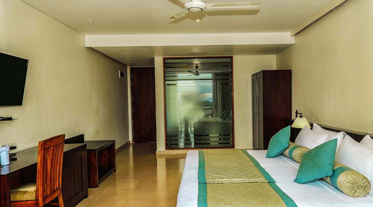 Room at Oak Ray Heritage Hotel, KANDY