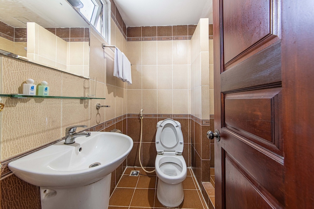 Phong Lan 2 Hotel 44/50