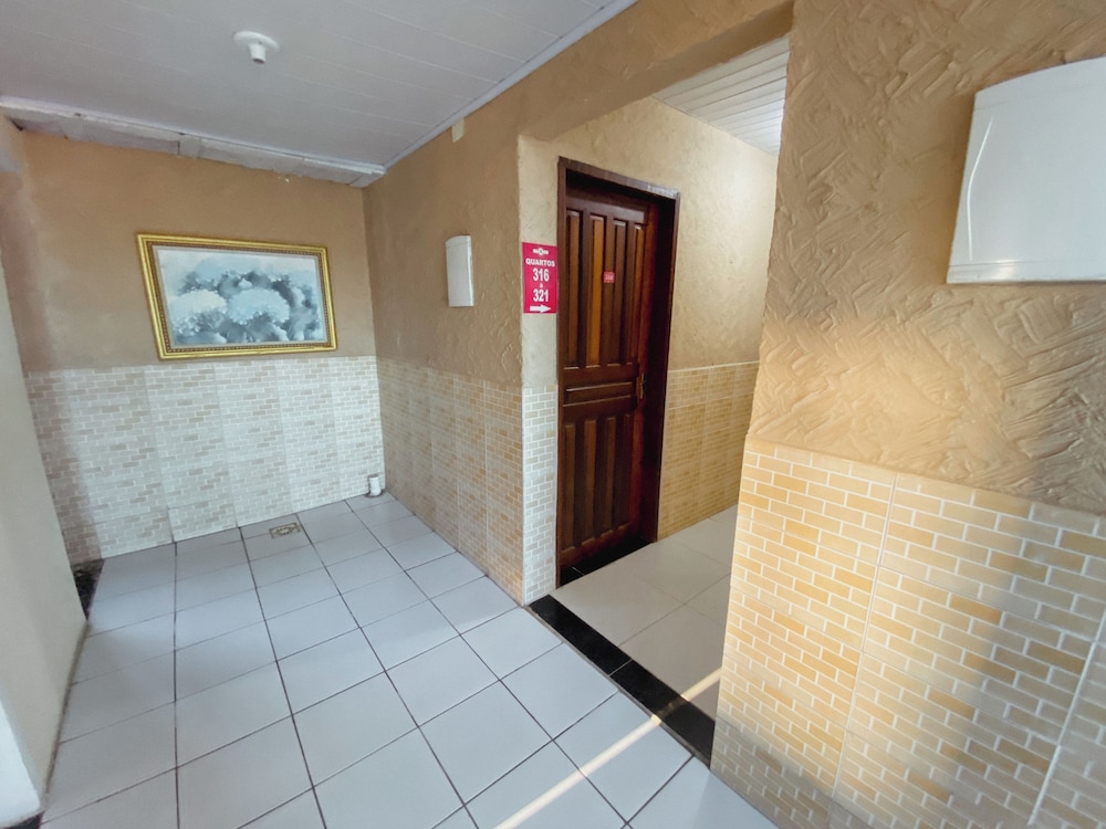HOTEL 5 SOIS 36/50