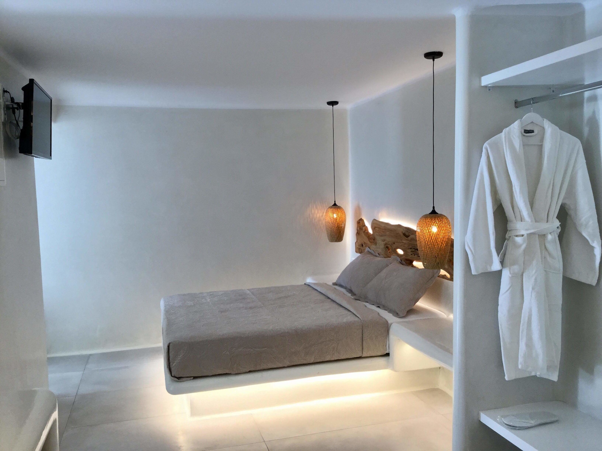 DELUXE, SUITE, TERRACE