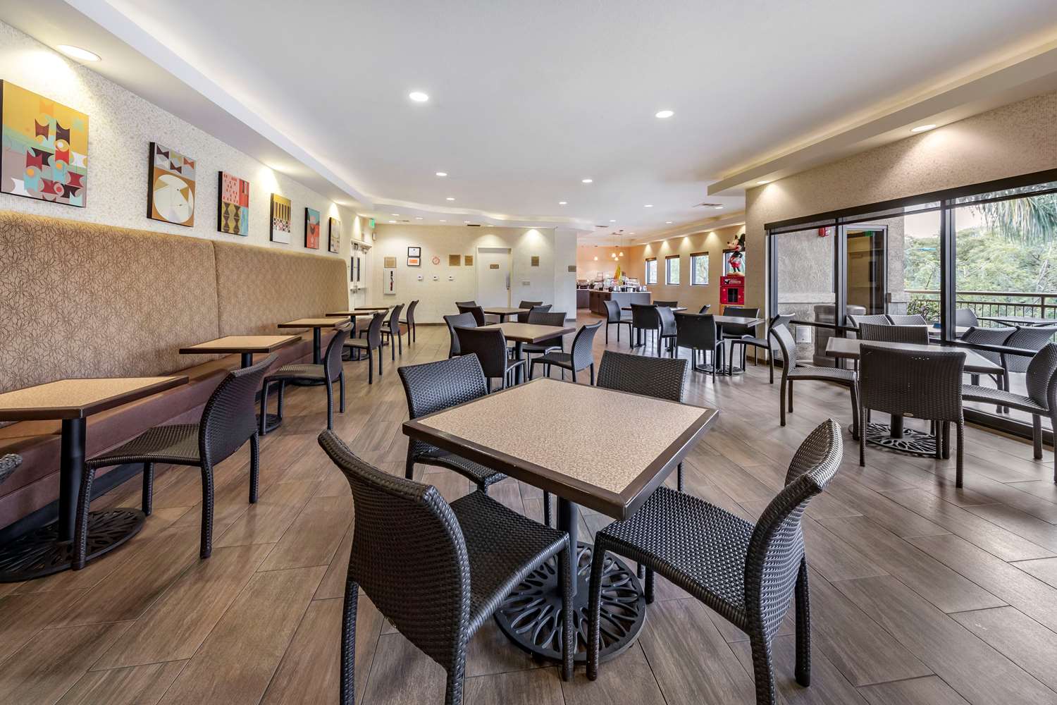 Best Western Plus Anaheim Inn 46/59