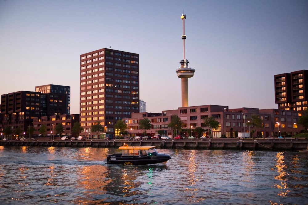 Premier Suites Plus Rotterdam 45/50