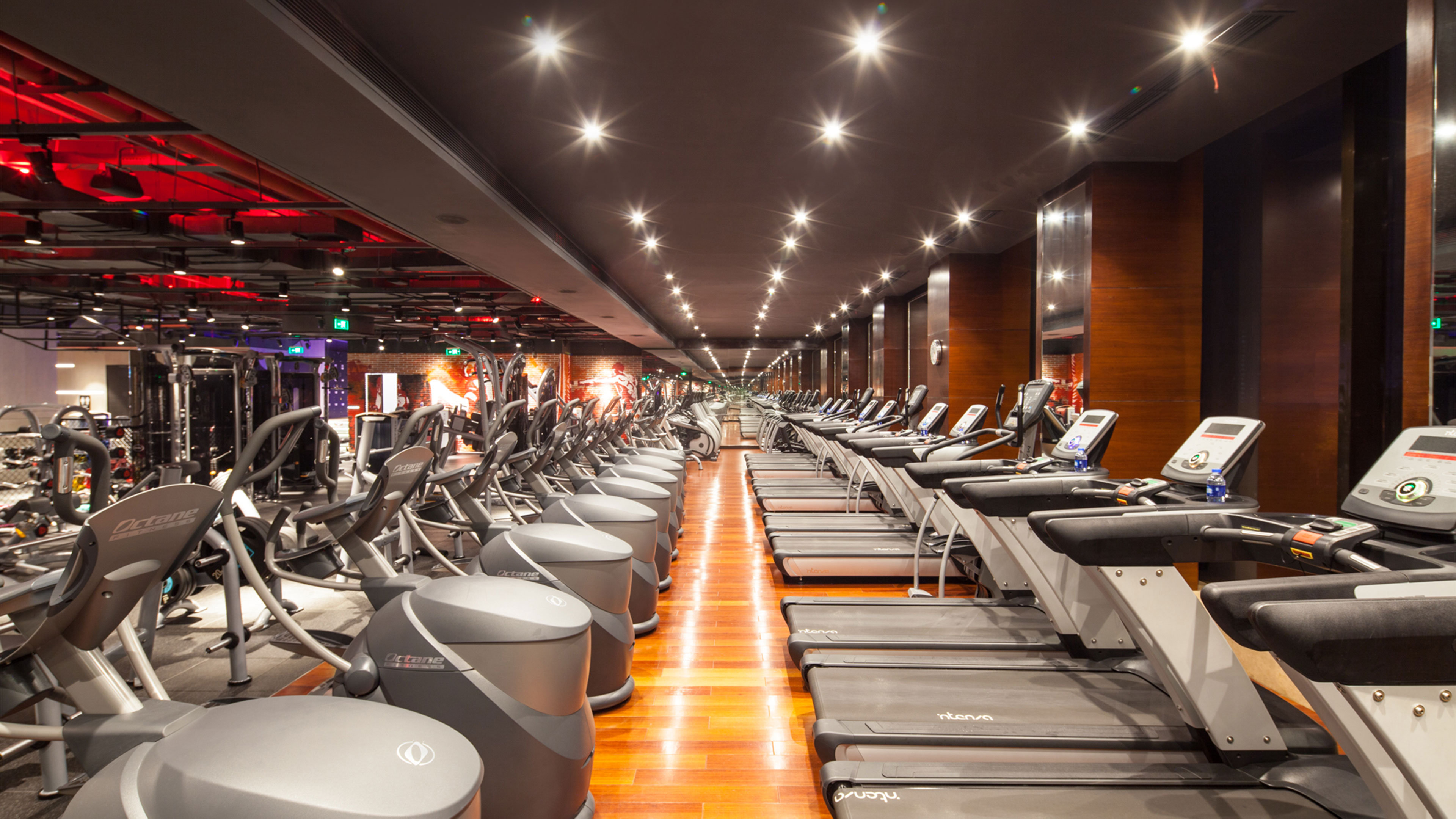 Crowne Plaza Shanghai Jinxiu by IHG 49/74