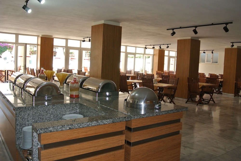 Begonville Hotel 22/50