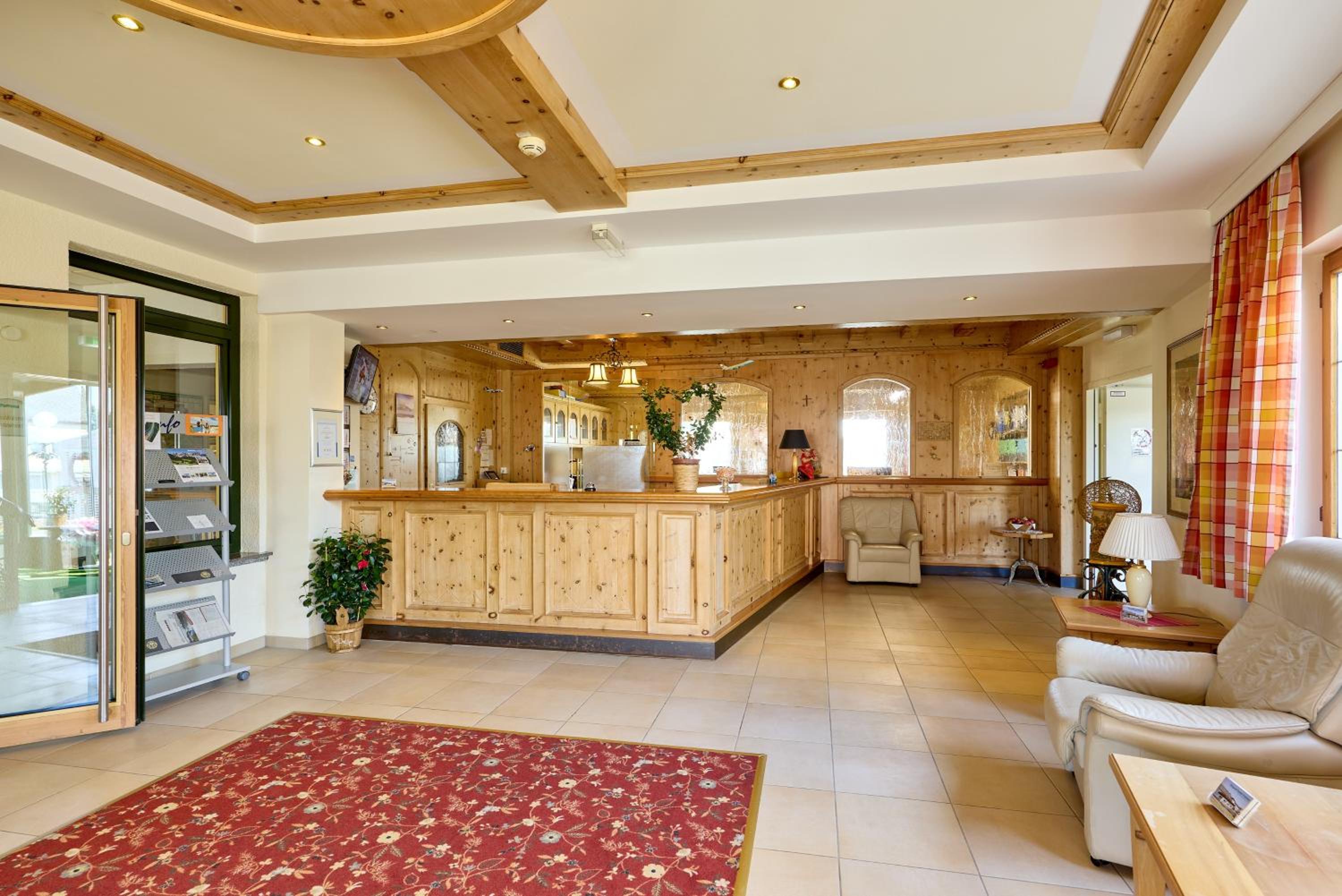 Airport-Hotel Fortuna 10/58