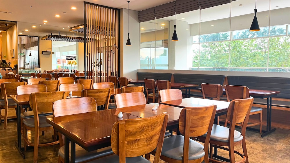 Primebiz Hotel Surabaya 55/74