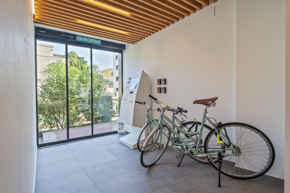 Colectia Hotel Ondarreta 19/38