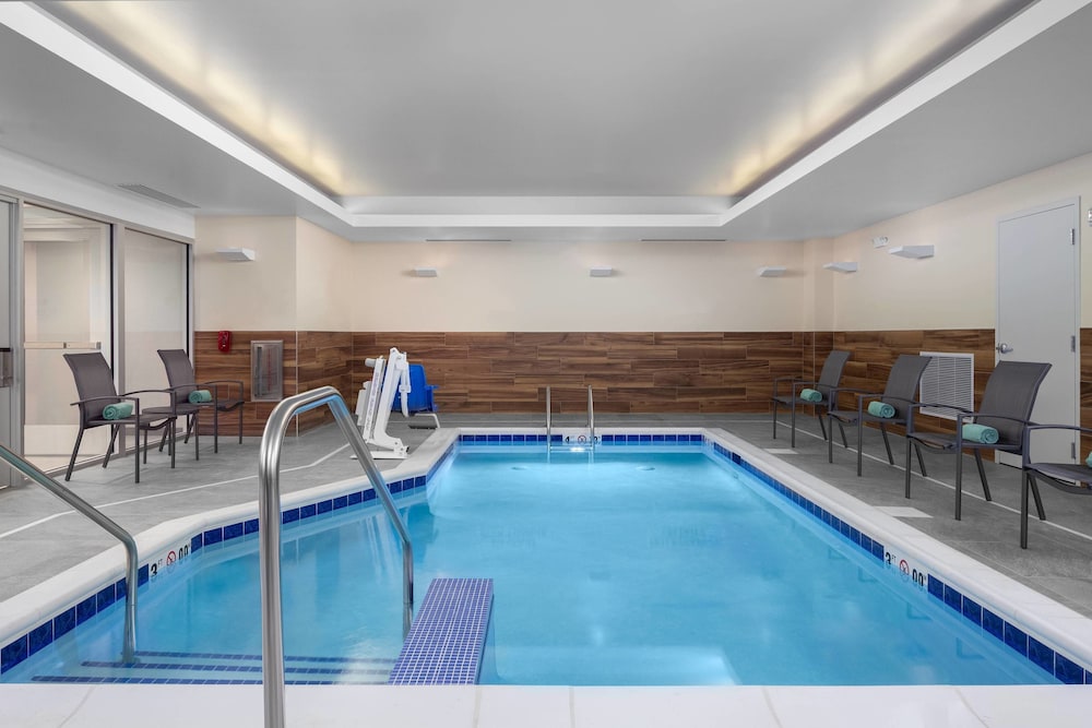 Fairfield Inn & Suites By Marriott Kenosha Pleasant Prairie 19/34