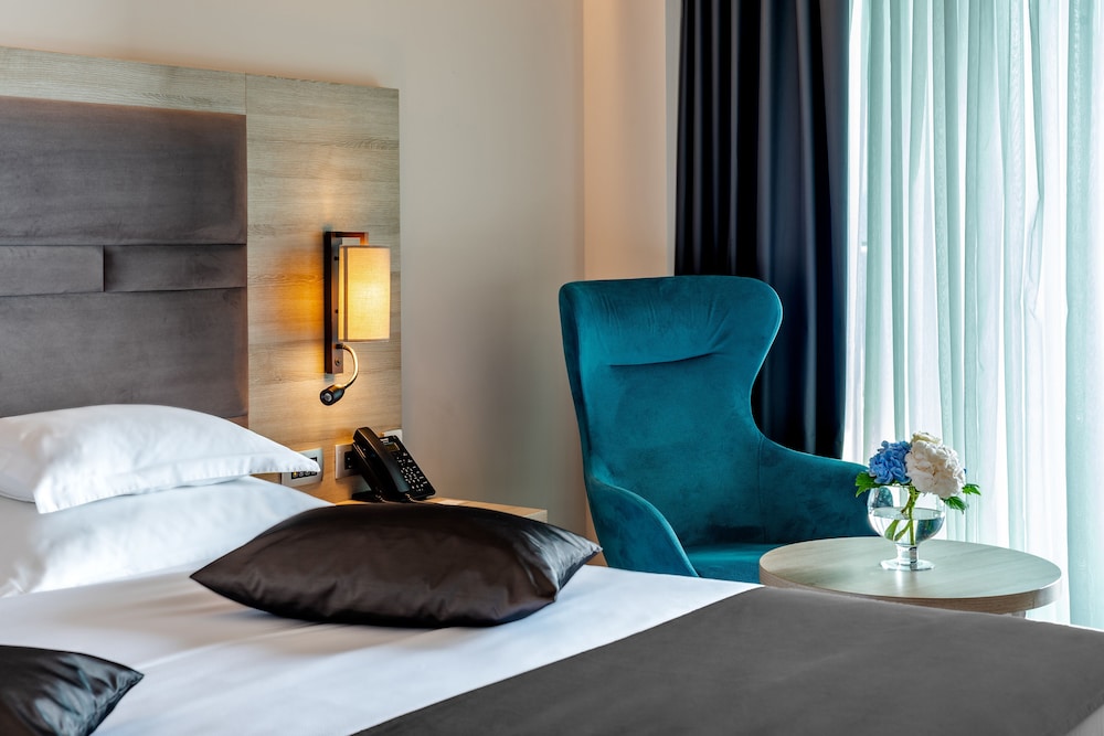 HOTEL PLAZA DUCE 16/50