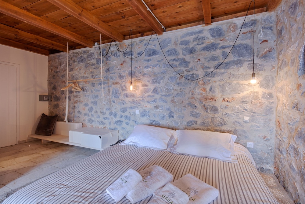 Aegila Boutique Hotel 8/50