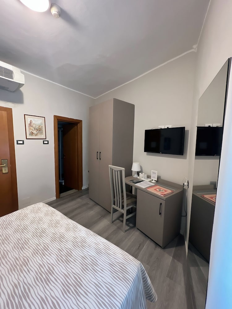 Hotel Helvetia 24/59