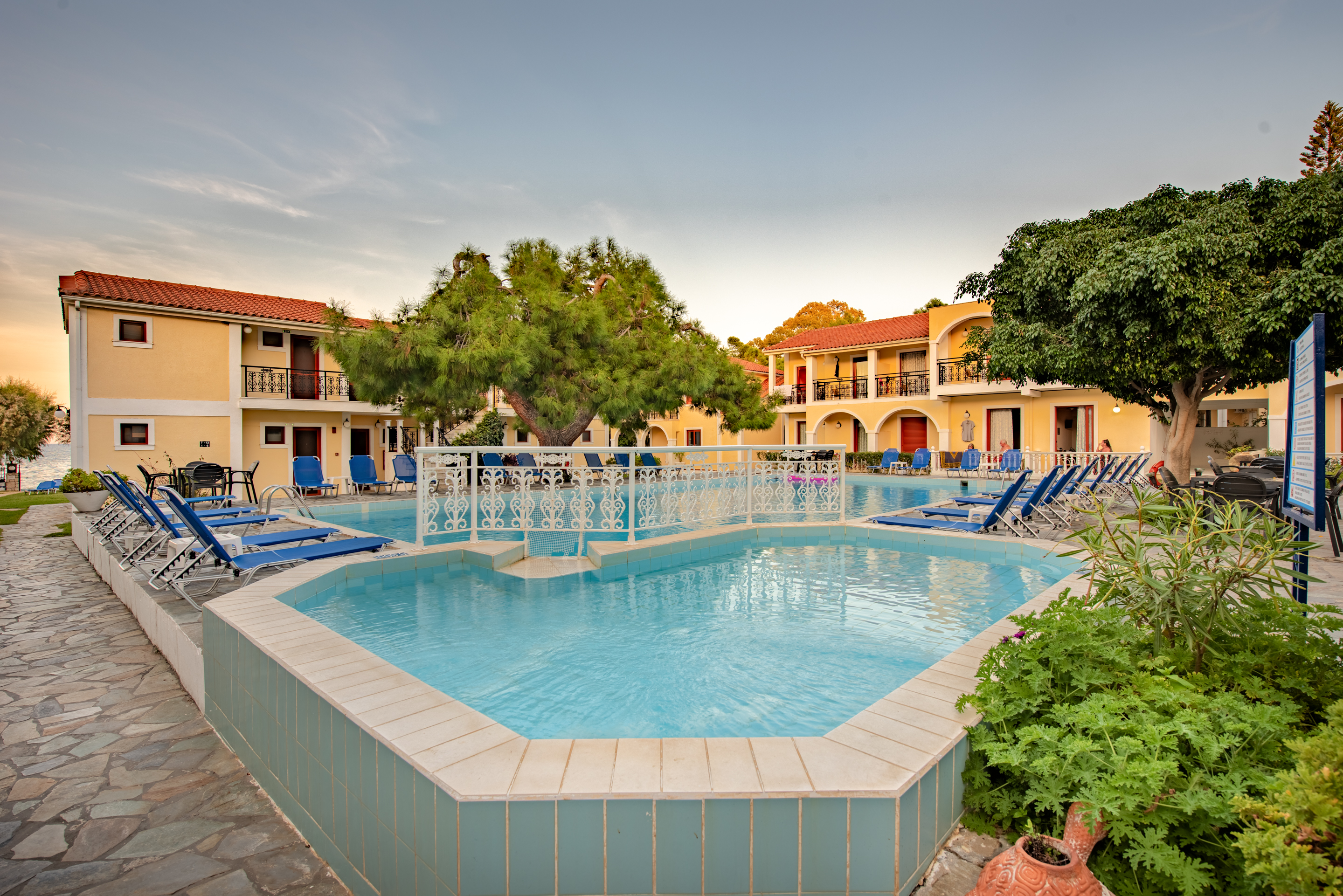 Iliessa Beach Hotel by GHH 36/40