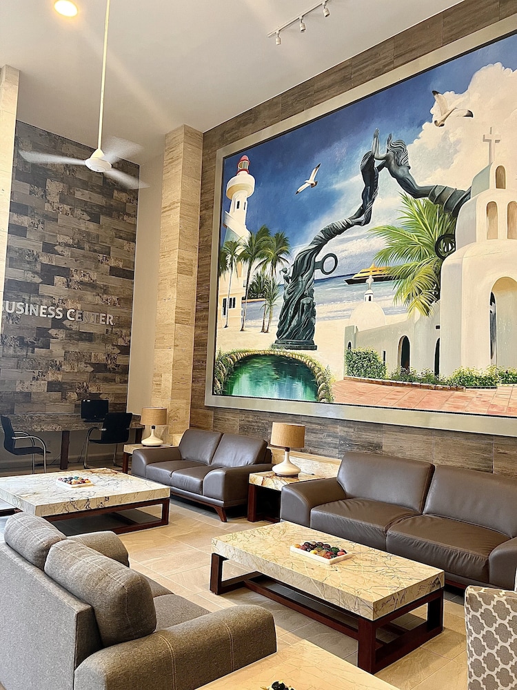 Grand Fifty Suites 52/65