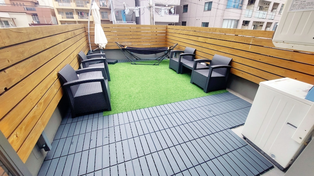 Poly Hostel 2 Namba 32/38