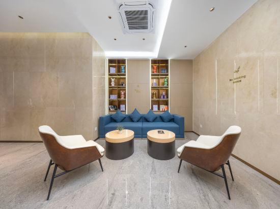 Lavande Hotel Gz Tianhe Gangding Metro Station Branch 38/48