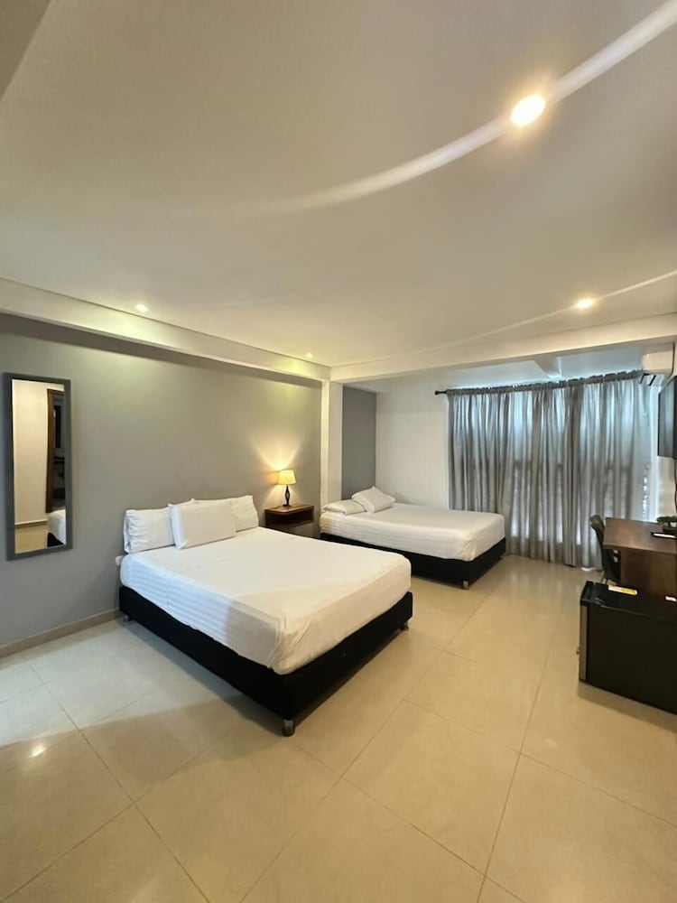 Standard, Quadruple, 2 Double Beds