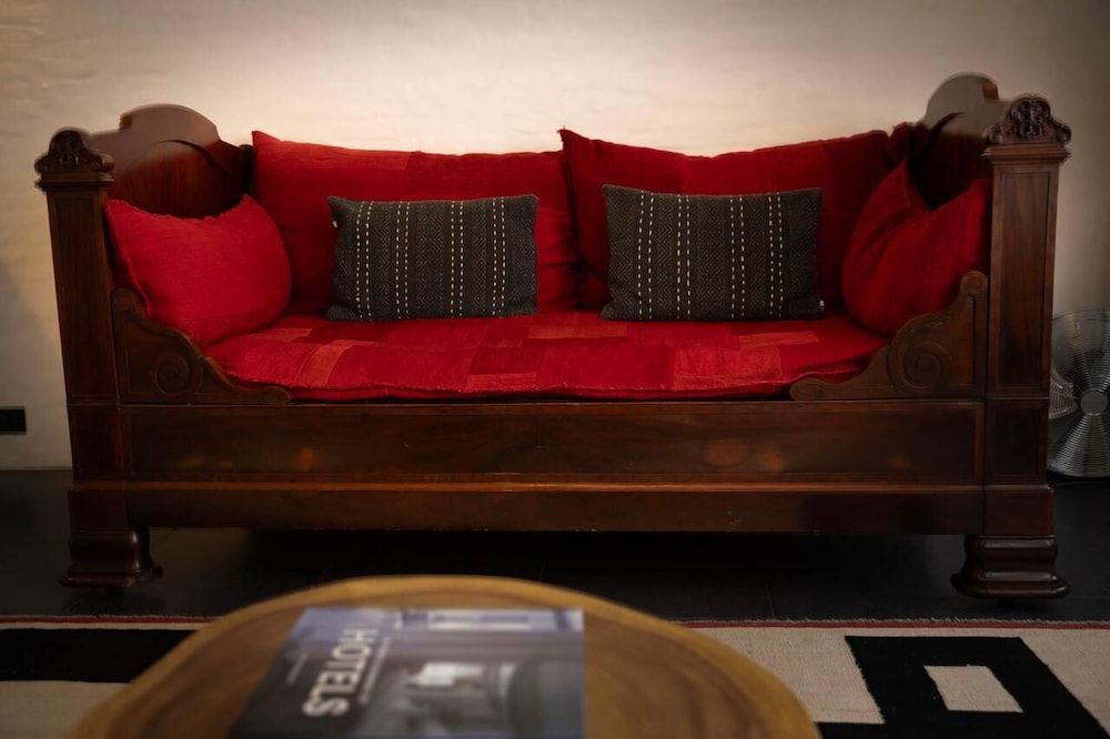 Hotel Colvenier 37/50