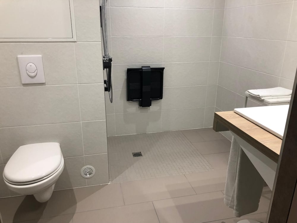 HOTEL LA THOMASSE 27/31