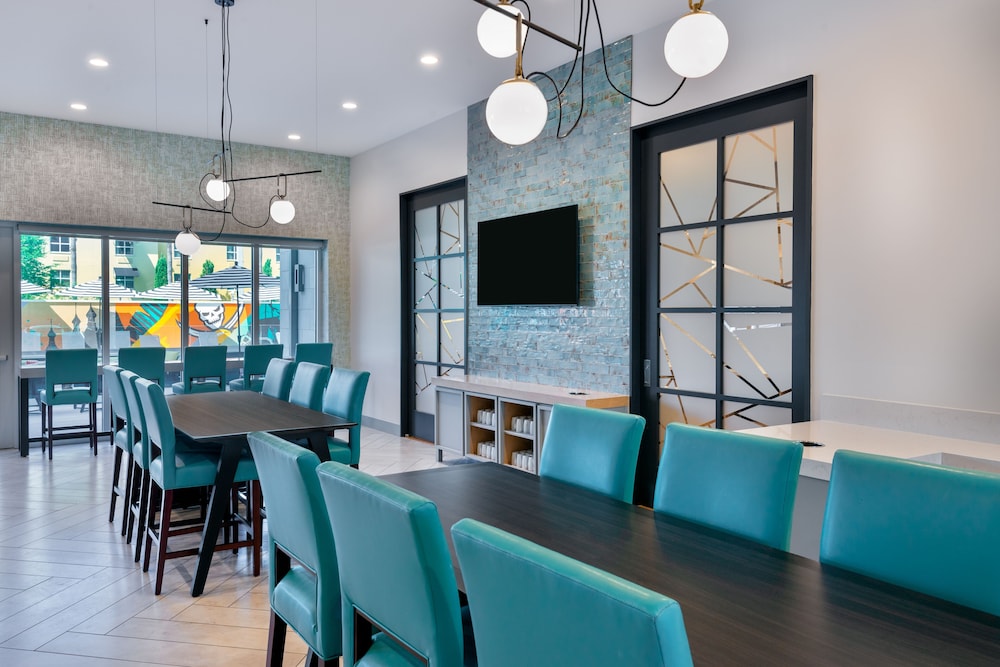 Hyatt House Tampa Airport Westshore 24/43