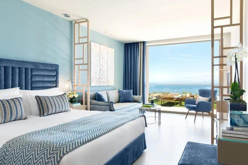 Garden, Junior Suite, Deluxe, Double Bed, Sea View, Private Garden