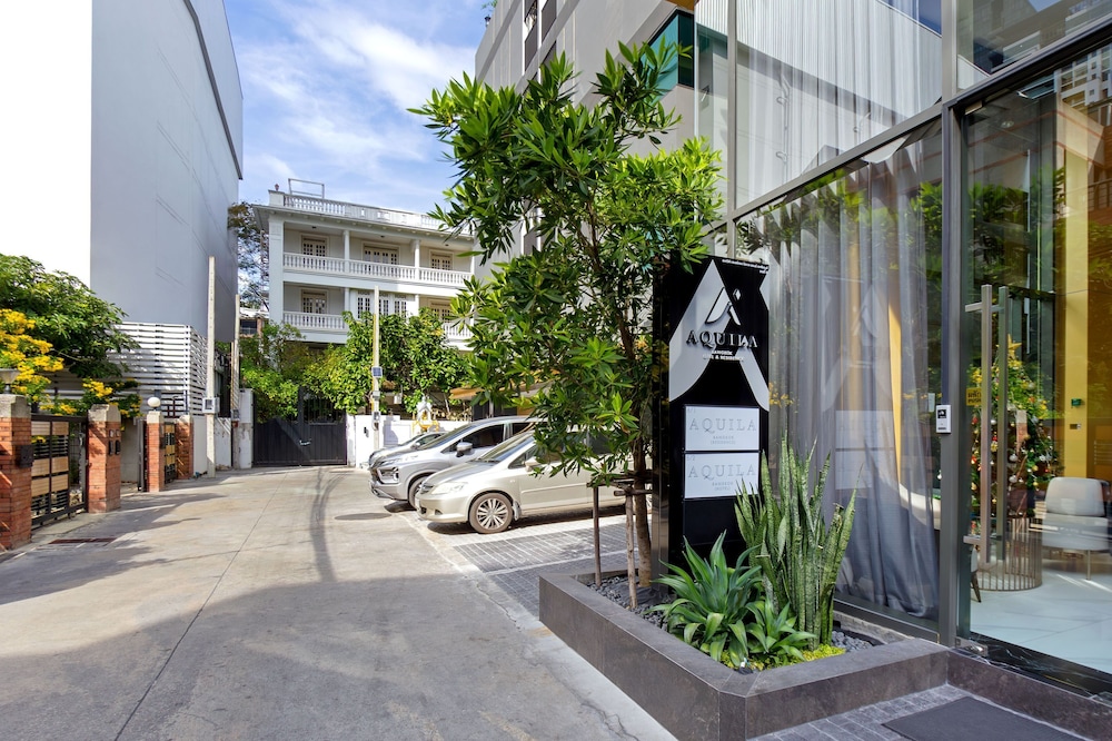 Aquila Hotel Bangkok 13/19