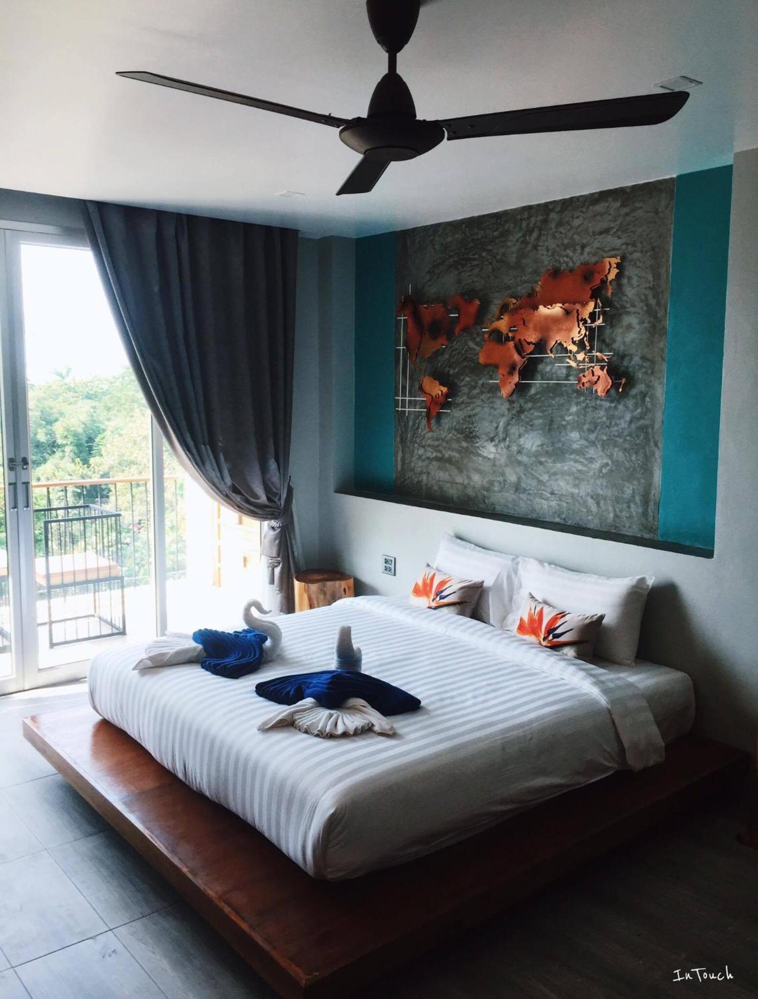 studio, balcony