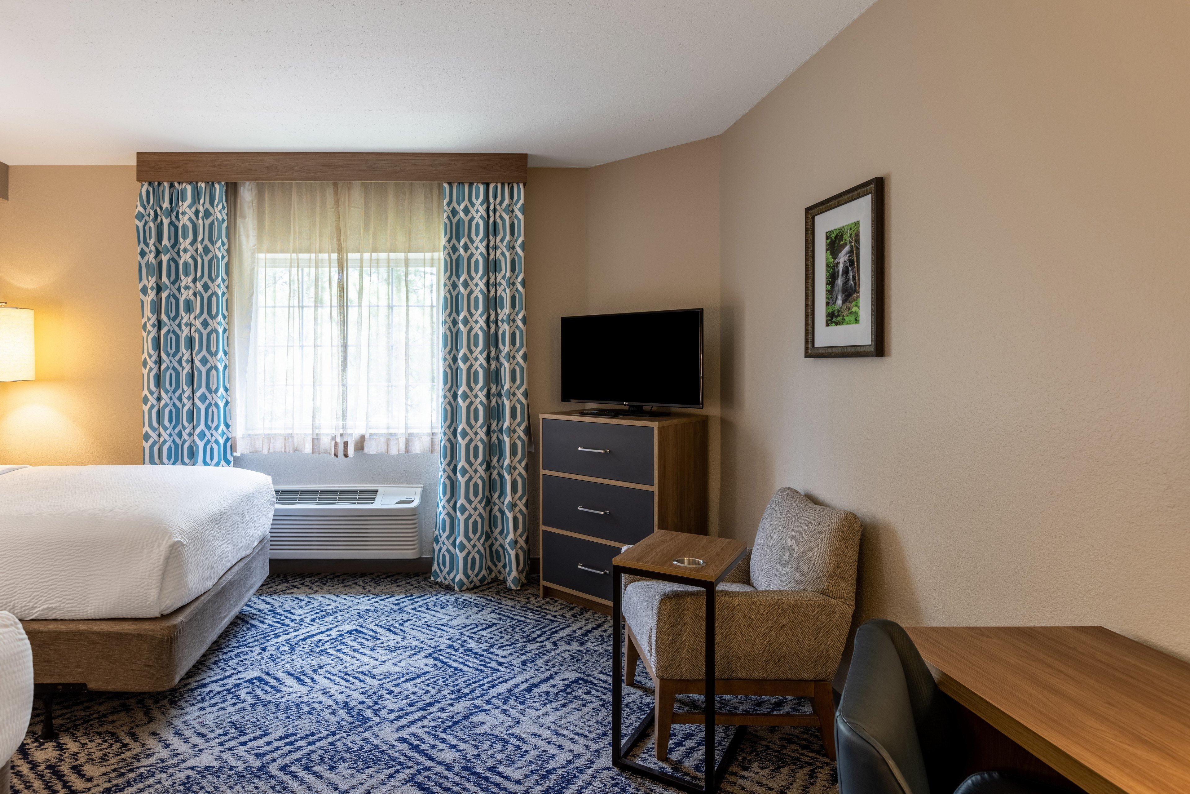 CANDLEWOOD SUITES BLUFFTON - HILTON HEAD 25/73