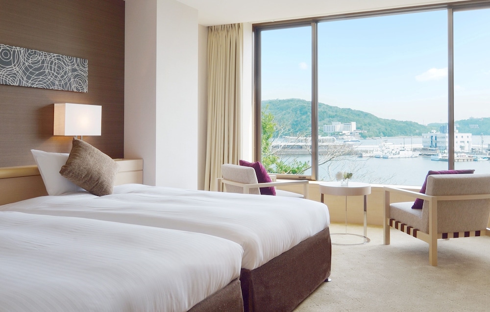 Toba Hotel International (ex. Toba Kokusai Hotel) 9/50