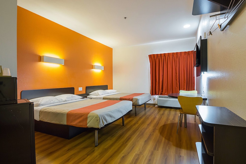 Motel6 Irving, TX - Irving DFW Airport South 13/25
