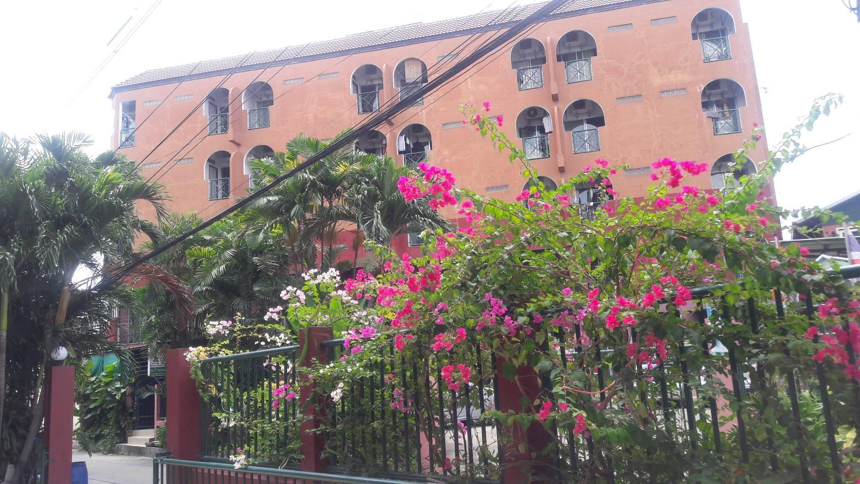 Baan Khun Mae Apartment 11/37