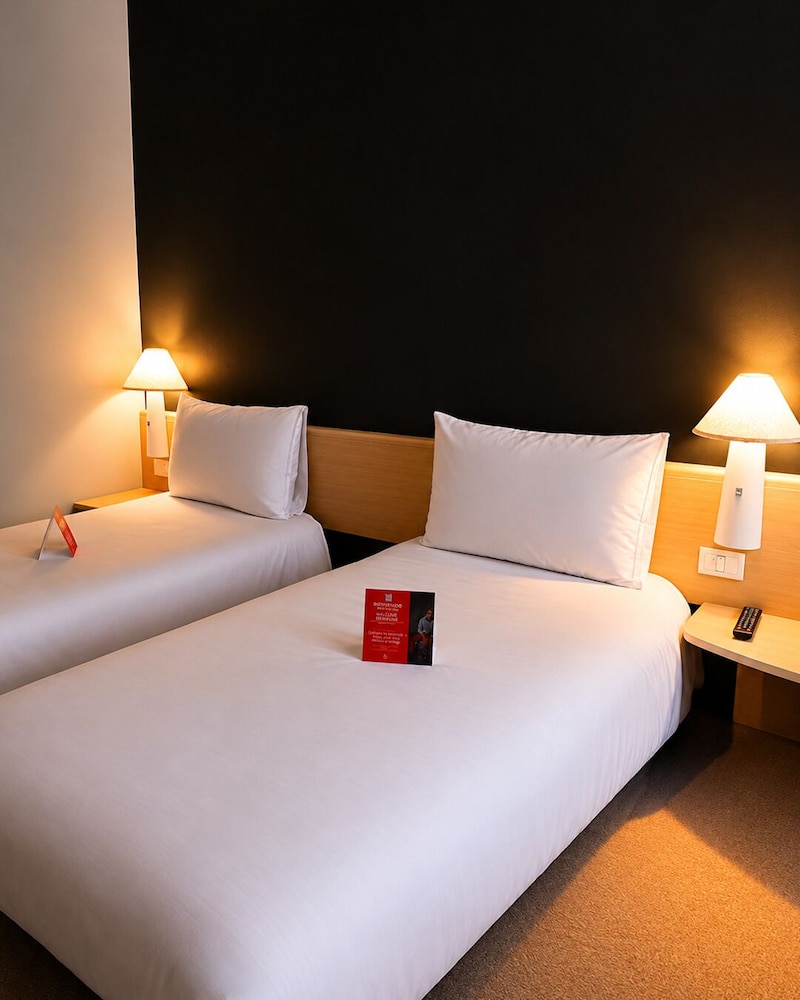 Ibis Mexico Perinorte 17/48