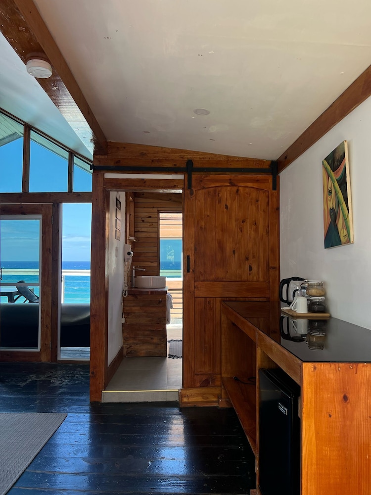 Sea Cliff Resort 11/50