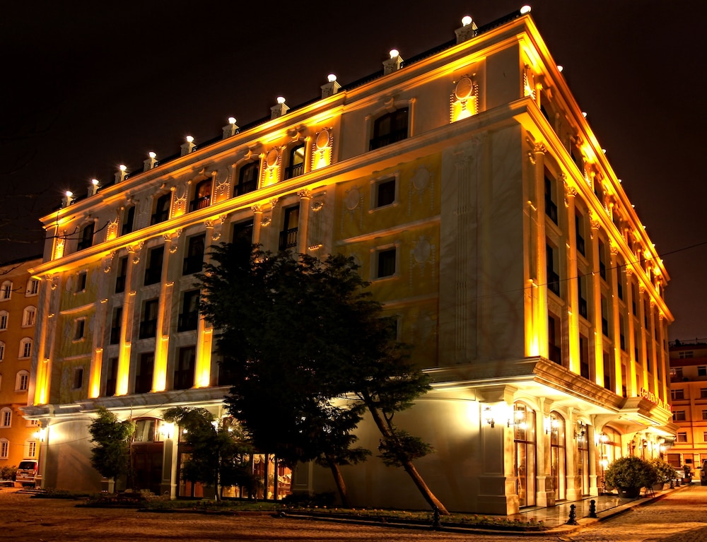 Deluxe Golden Horn Sultanahmet Hotel in ISTANBUL