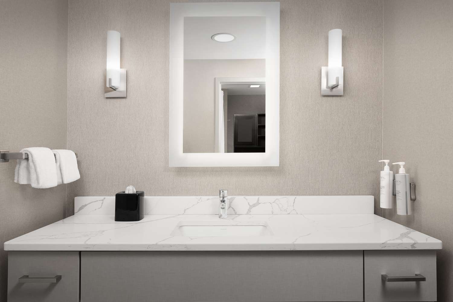 جناح بسرير كينج وسريرين كوين بغرفتي نوم، Homewood Suites by Hilton York 4/4