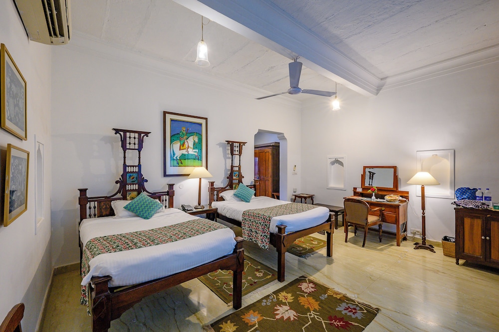 Neemrana's - Deo Bagh 14/48
