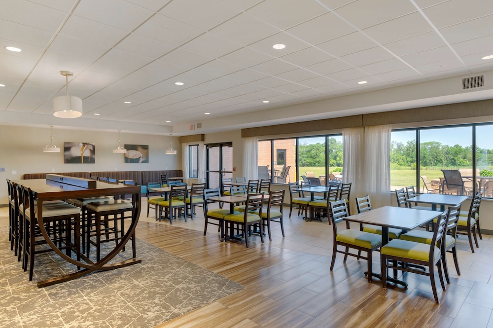 Best Western Plus Centralia Hotel & Suites 48/53