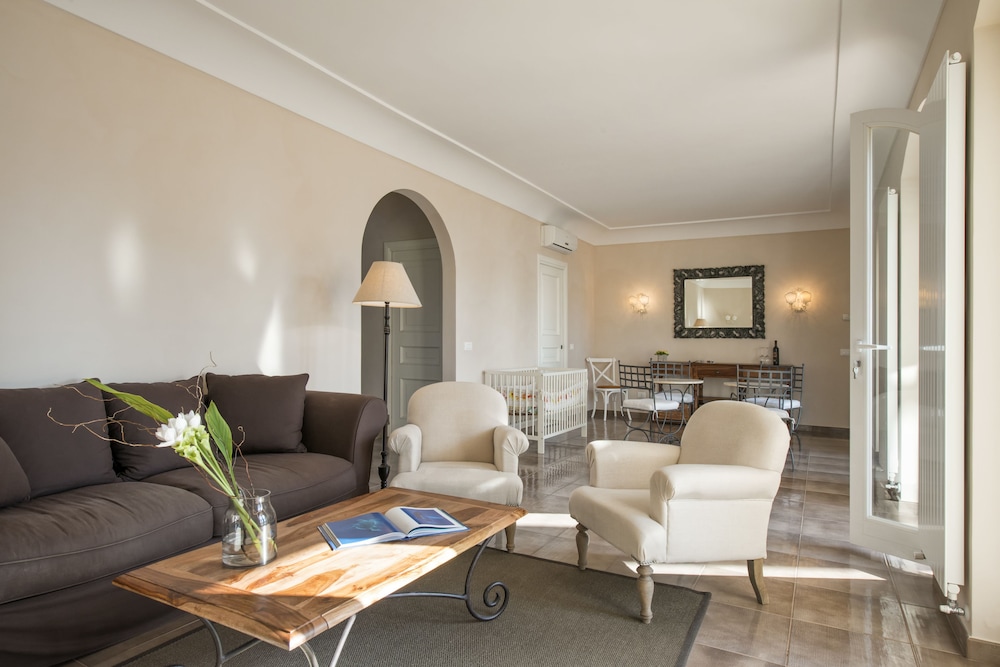Villa Degli Ulivi 27/43