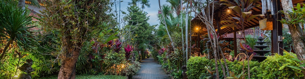 Taman Harum Cottages 78/80