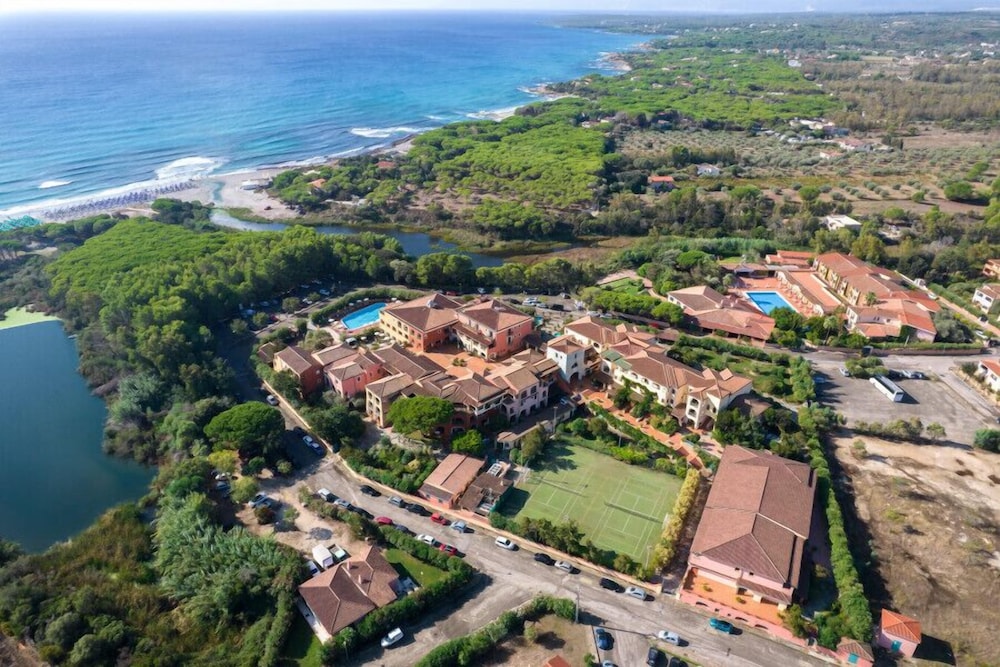 Club Hotel Torre Moresca 53/57