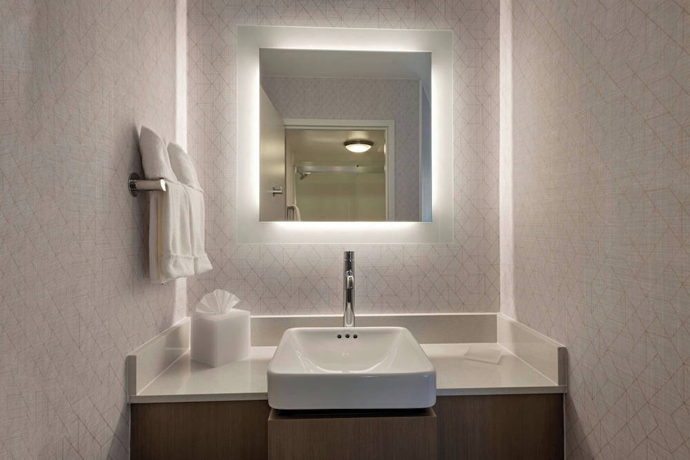 جناح بسرير كينج مع أريكة، SpringHill Suites Lancaster Palmdale 7/10