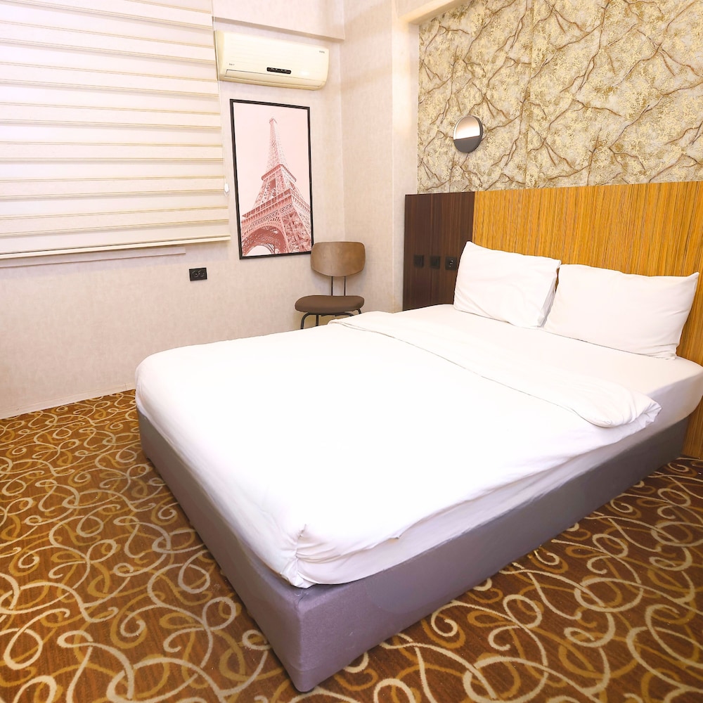 ECONOMY, DOUBLE BED