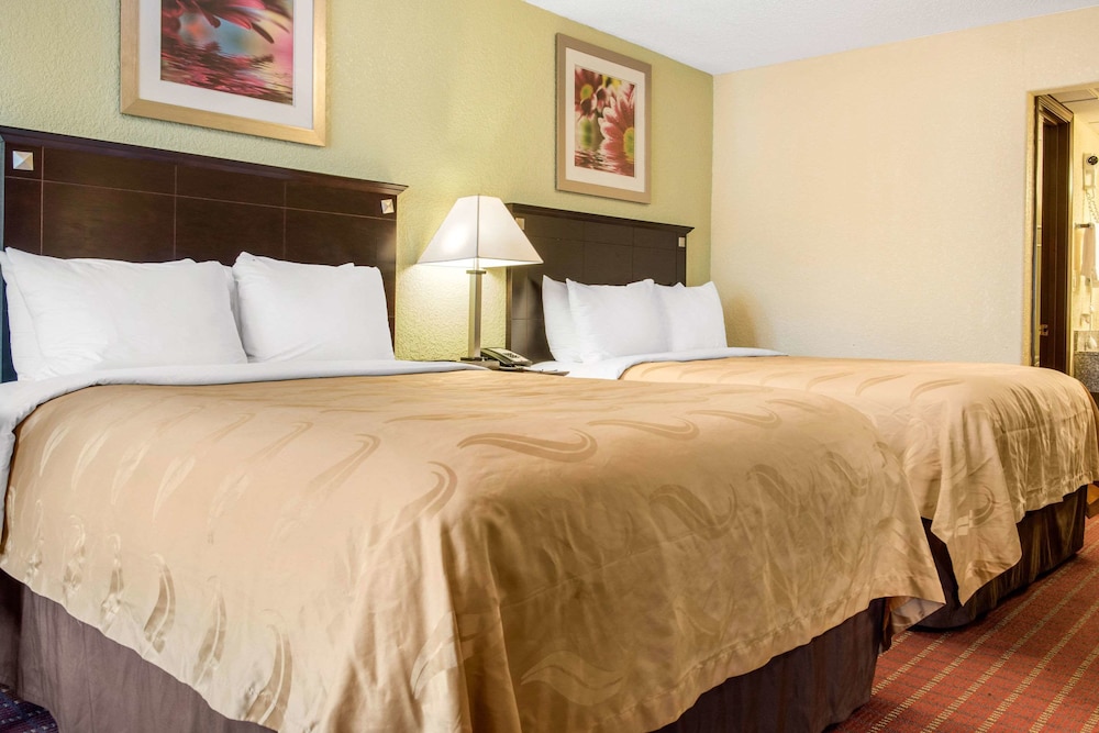 Quality Inn Huntingburg - Jasper 10/37