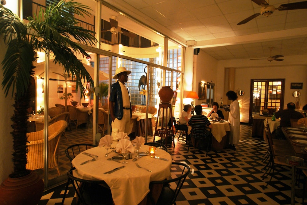 Le Residence Hotel 41/50