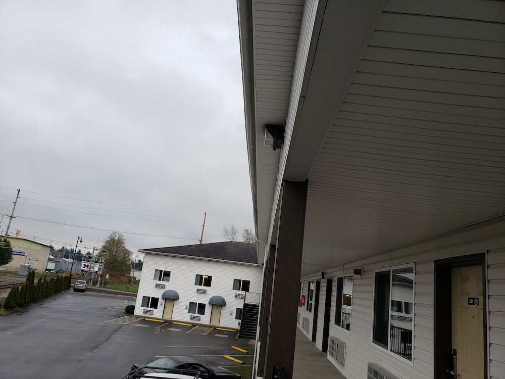Guesthouse Inn & Suites Montesano 2/34