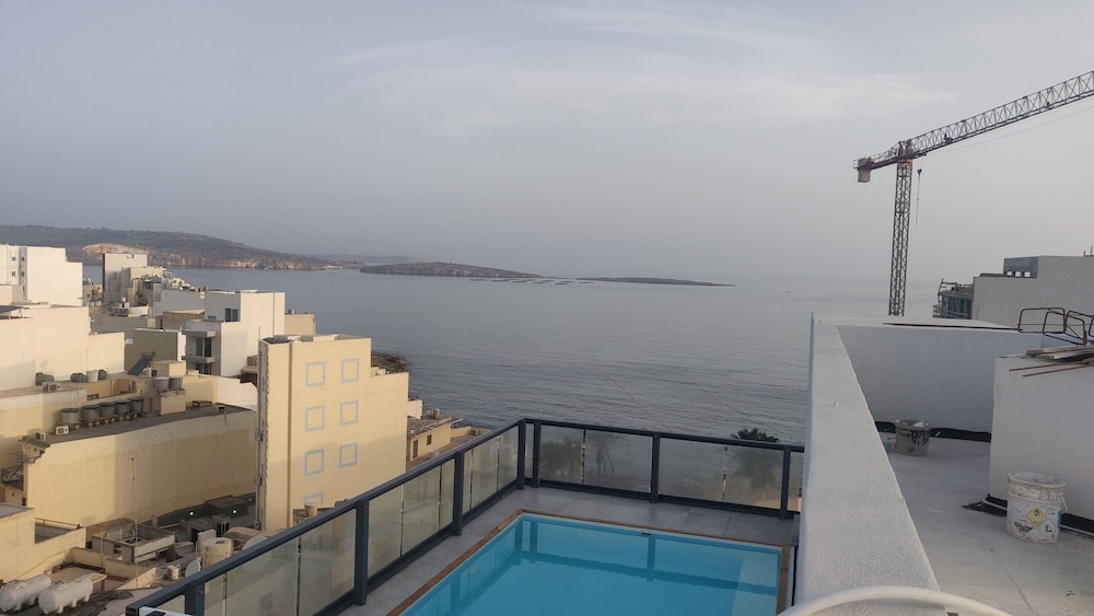 Primera Hotel 46/53