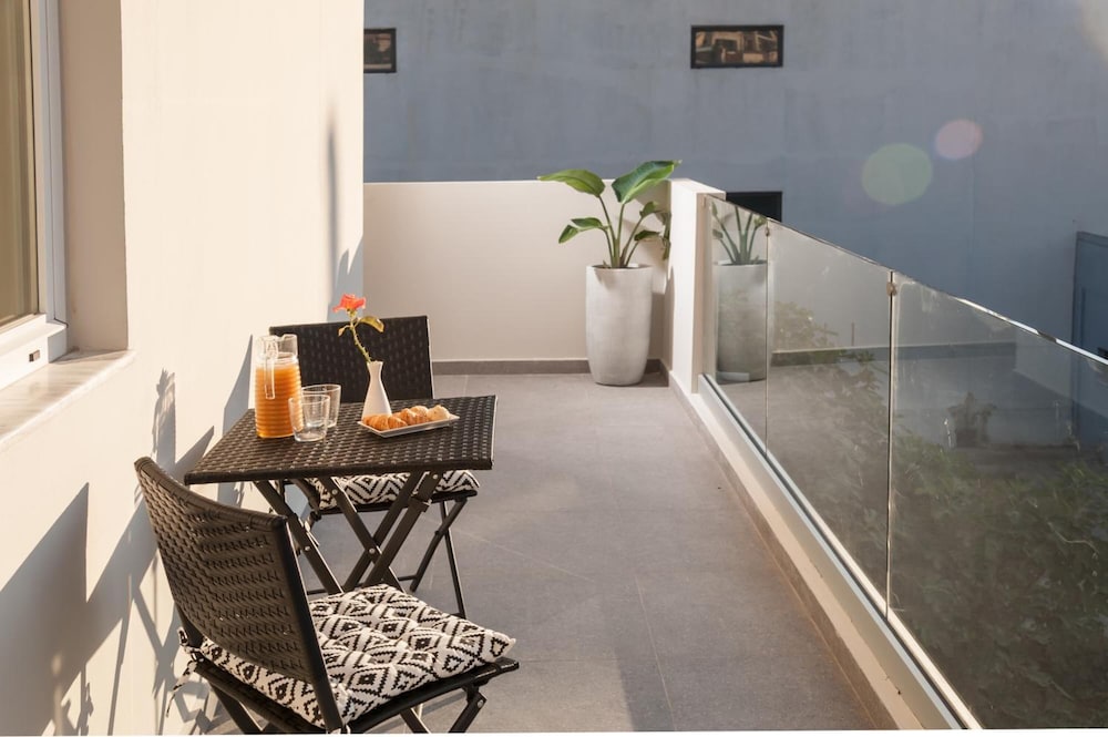 Kastro Beach Apartments 6/50